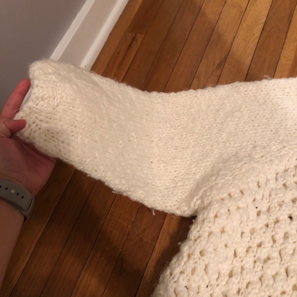 Cropped sweater - Picture 2 of 3